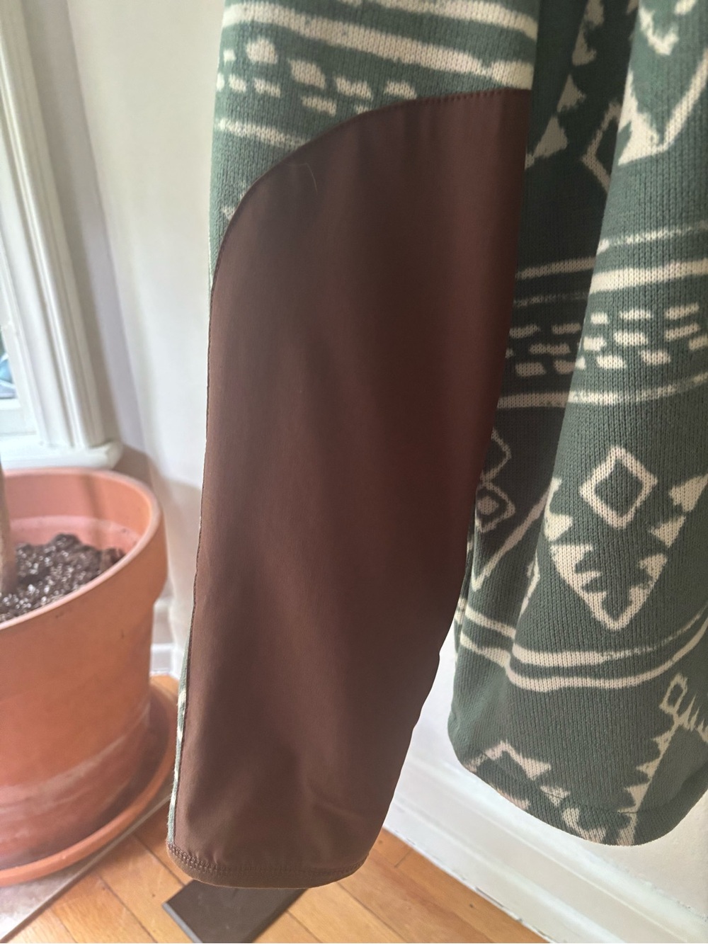 The North Face Fleece Jacket - Sage Green & Brown Trim - Picture 6 of 11